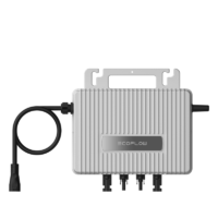 Frontansicht des EcoFlow STREAM Mikrowechselrichters mit AC-Kabel