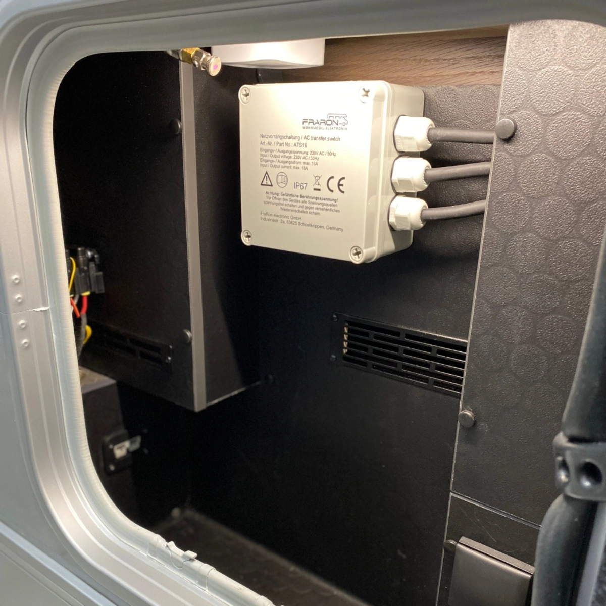 Wohnmobil Werkstatt Einbau Netzvorrangschaltung