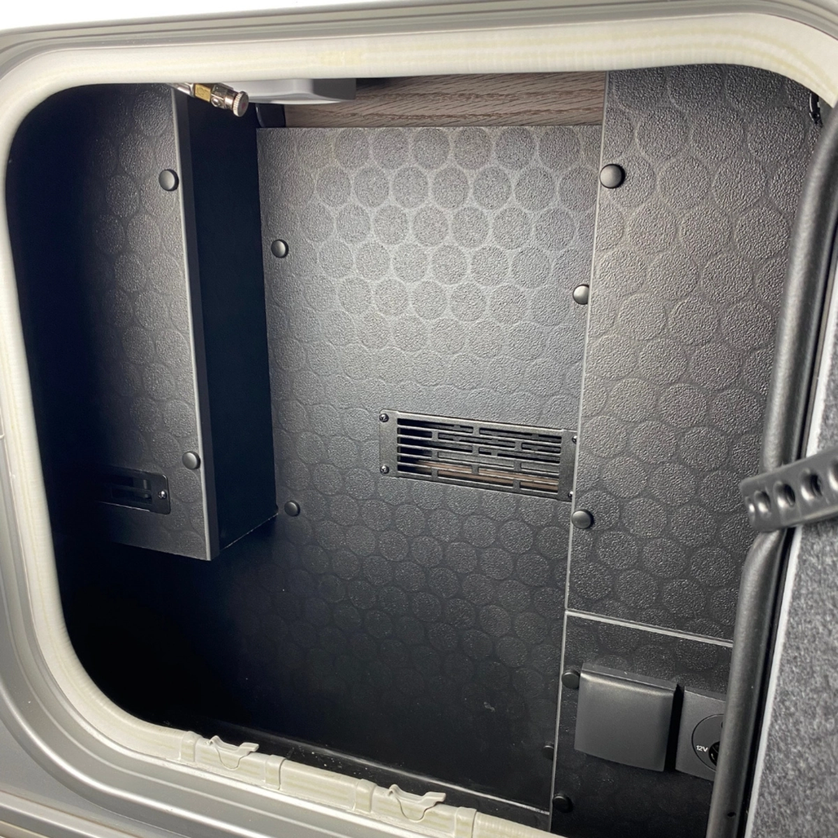 Wohnmobil Werkstatt Einbau Netzvorrangschaltung vorher